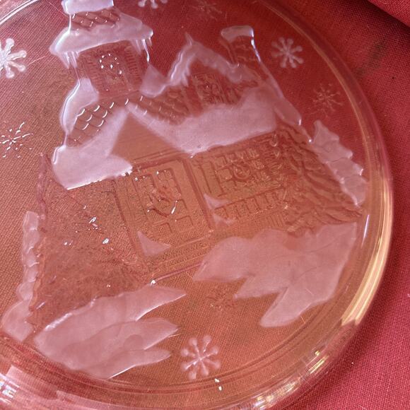 Vintage  Arcoroc Glass Christmas Serving Plate 13" Embossed Made in France - Picture 6 of 6